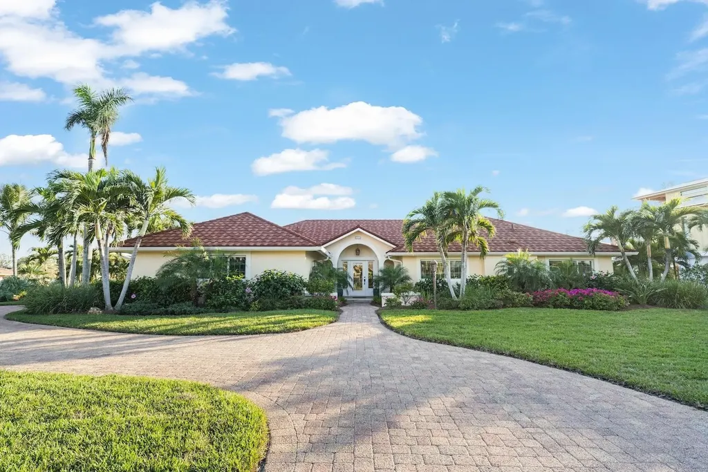 991 Whelk Drive Sanibel FL 33957