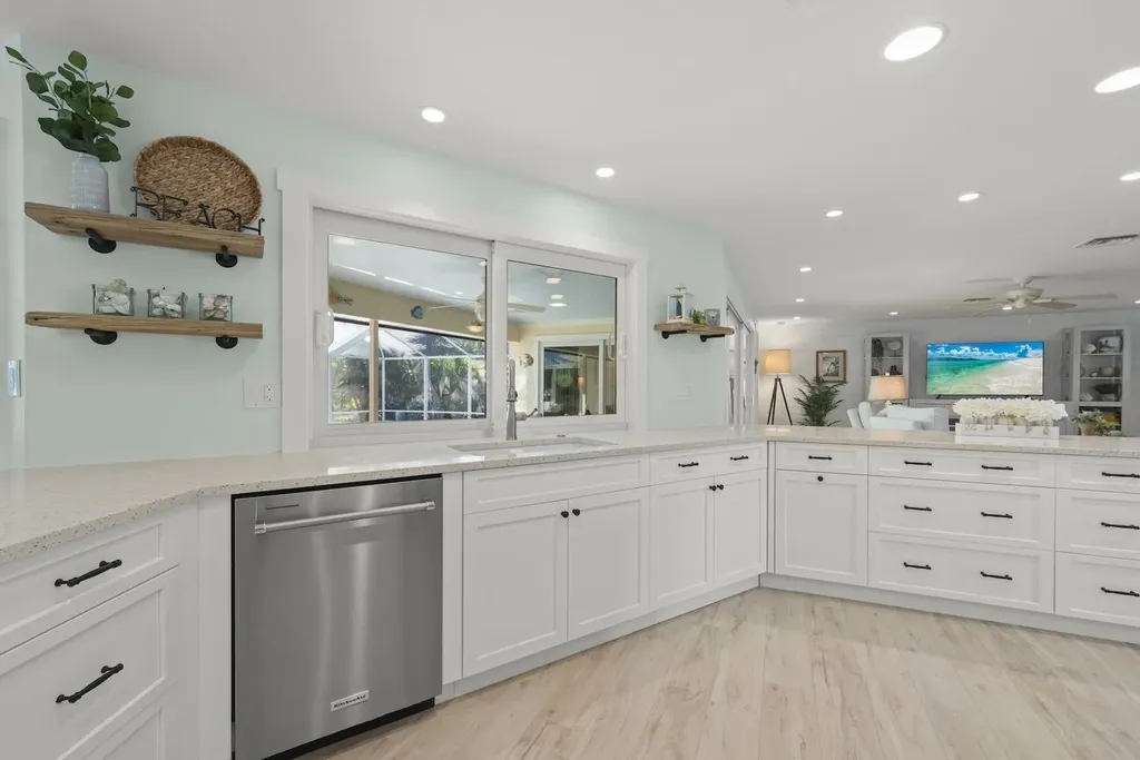 991 Whelk Drive Sanibel FL 33957