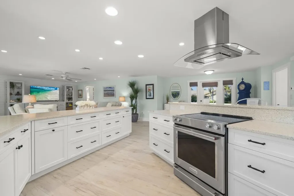 991 Whelk Drive Sanibel FL 33957