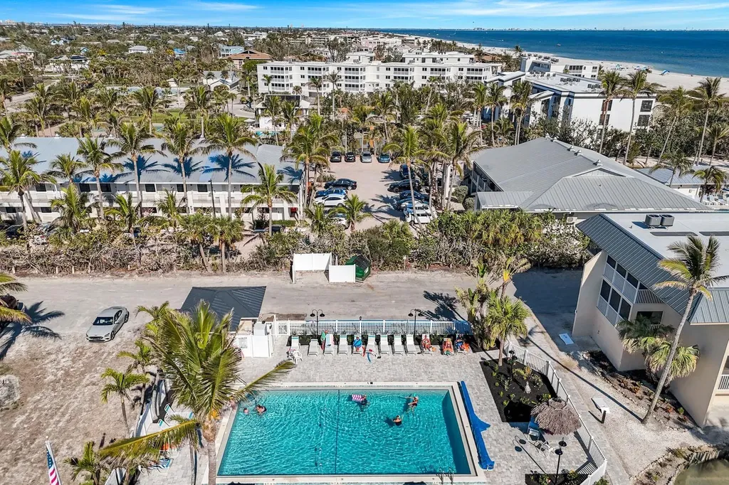 1246 Fulgur Street Sanibel FL 33957