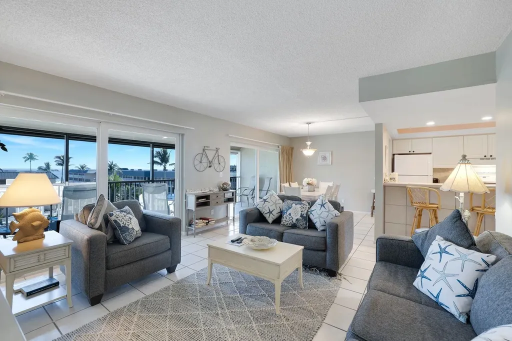 1246 Fulgur Street Sanibel FL 33957