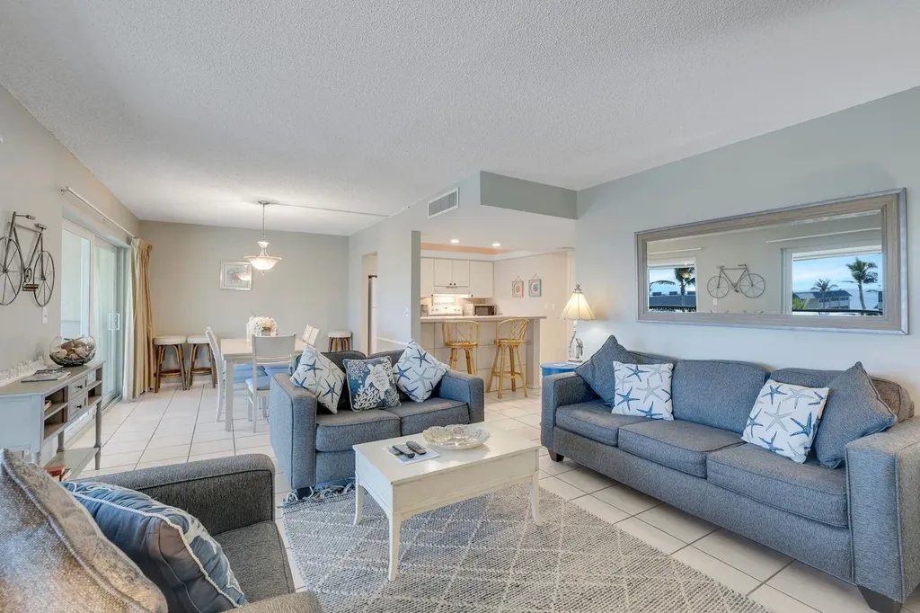 1246 Fulgur Street Sanibel FL 33957