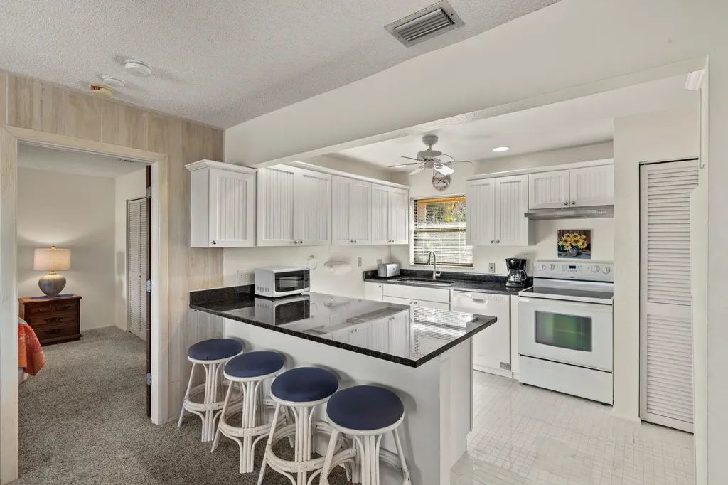 5117 Sea Bell Road Sanibel FL 33957