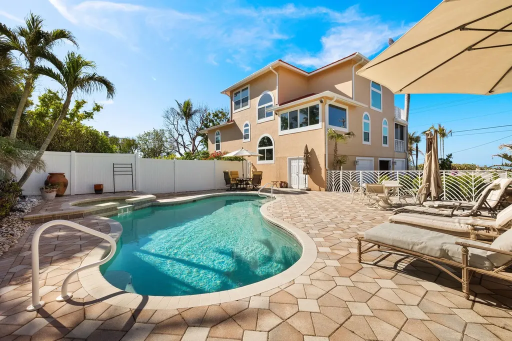 15899 Captiva Drive Captiva FL 33924