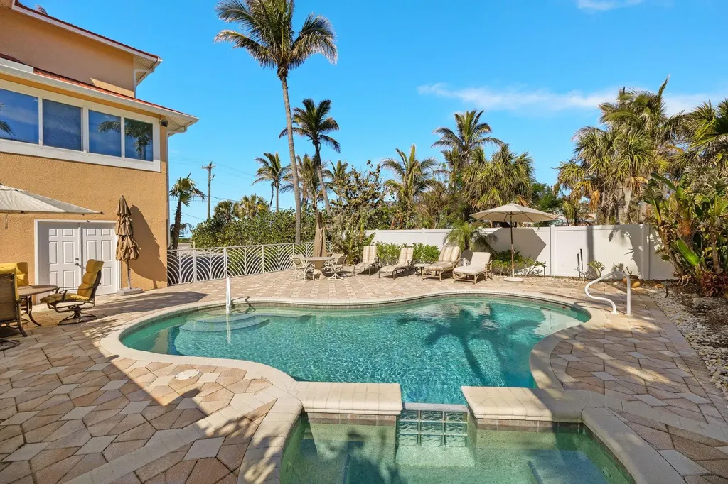 15899 Captiva Drive Captiva FL 33924