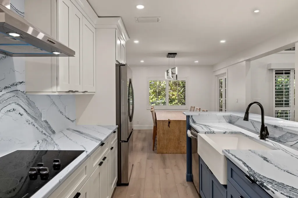 996 Greenwood Court N Sanibel FL 33957