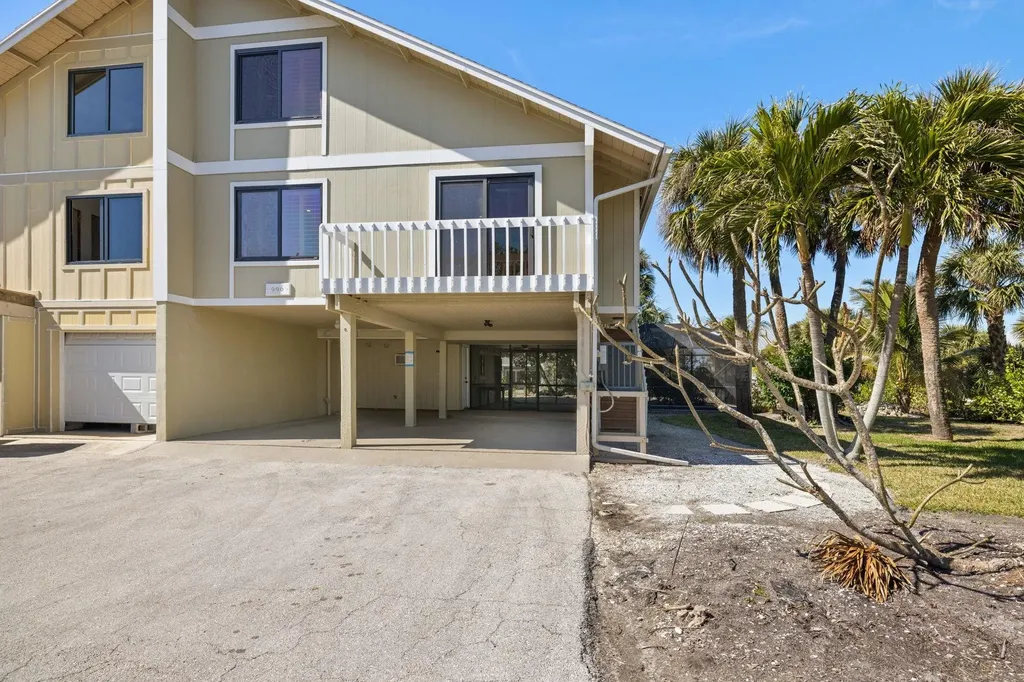996 Greenwood Court N Sanibel FL 33957