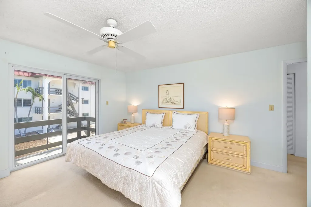 1610 Middle Gulf Drive Sanibel FL 33957
