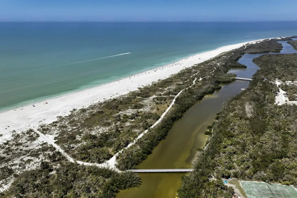 5117 Sea Bell Road Sanibel FL 33957