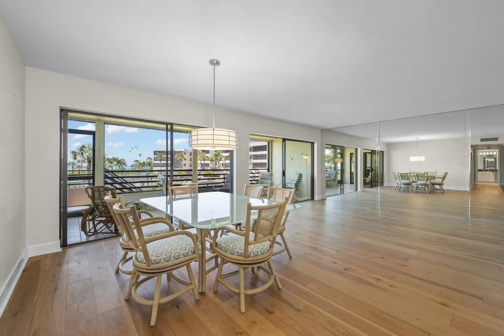 1605 Middle Gulf Drive Sanibel FL 33957