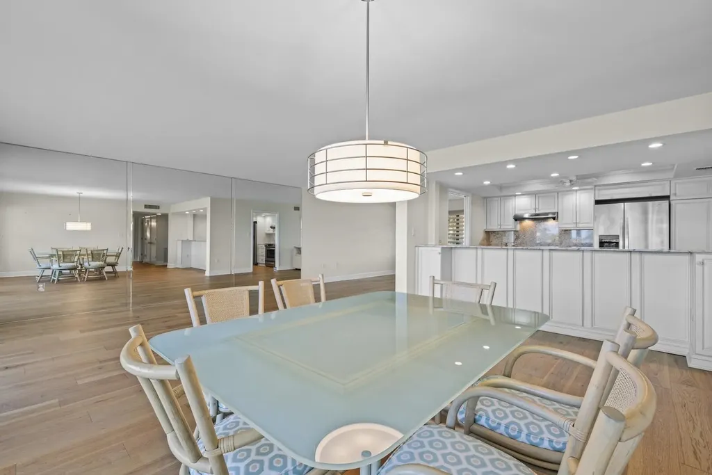 1605 Middle Gulf Drive Sanibel FL 33957