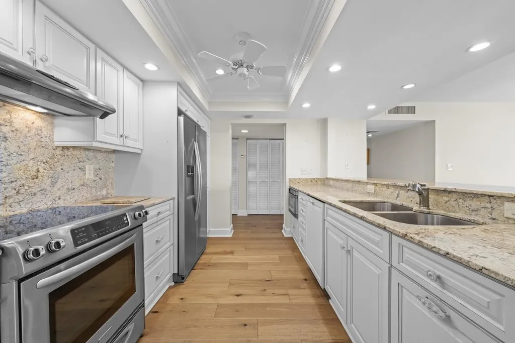 1605 Middle Gulf Drive Sanibel FL 33957