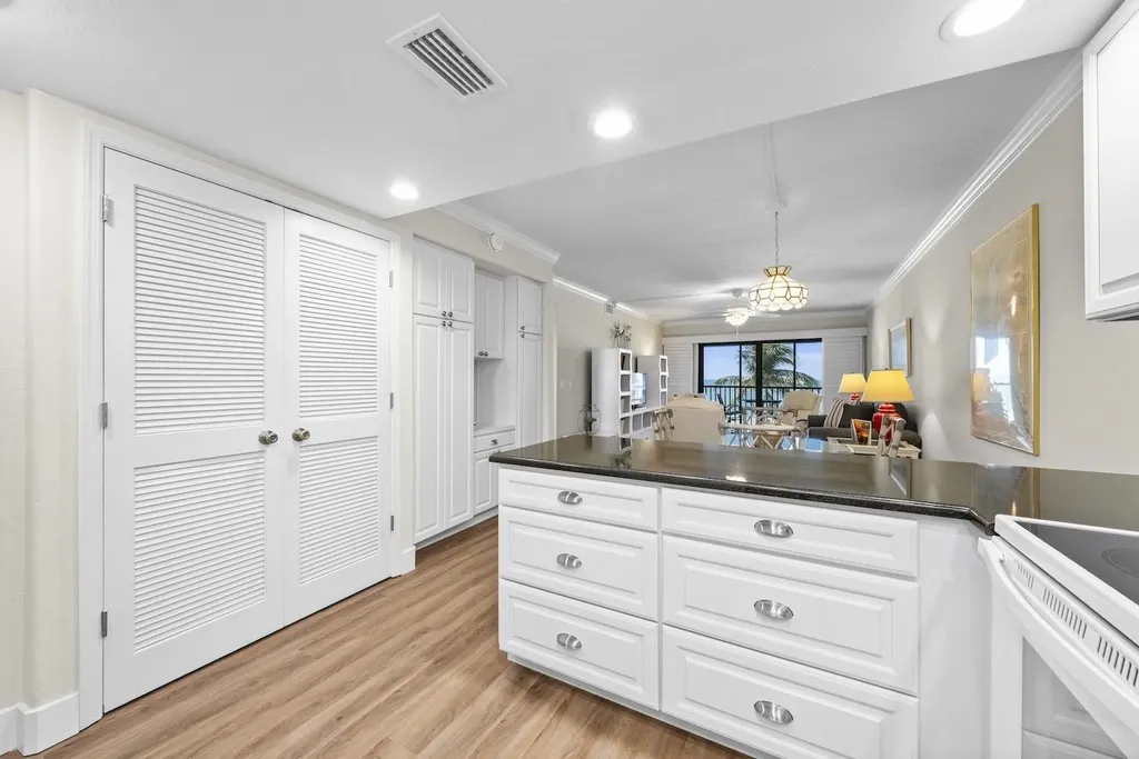 2230 Camino Del Mar Drive Sanibel FL 33957