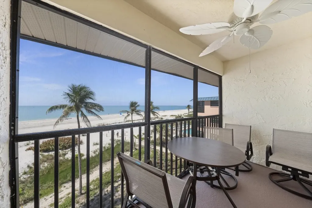 2230 Camino Del Mar Drive Sanibel FL 33957