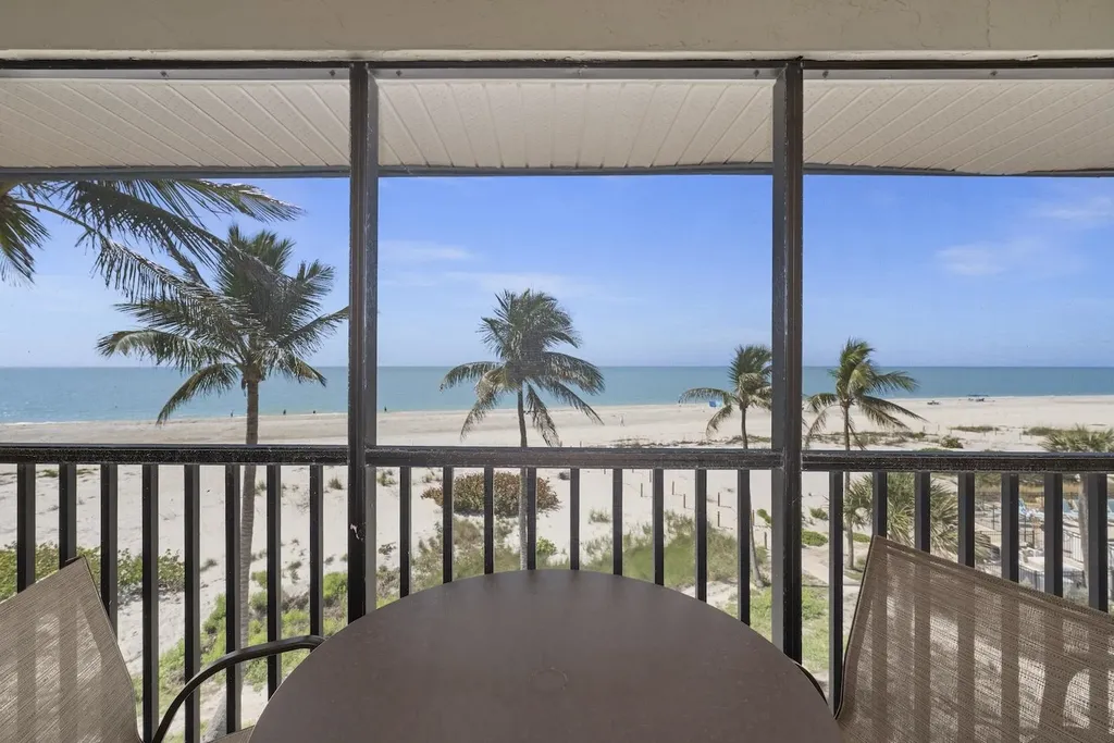 2230 Camino Del Mar Drive Sanibel FL 33957