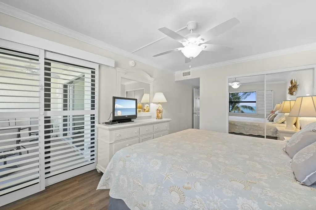 2230 Camino Del Mar Drive Sanibel FL 33957