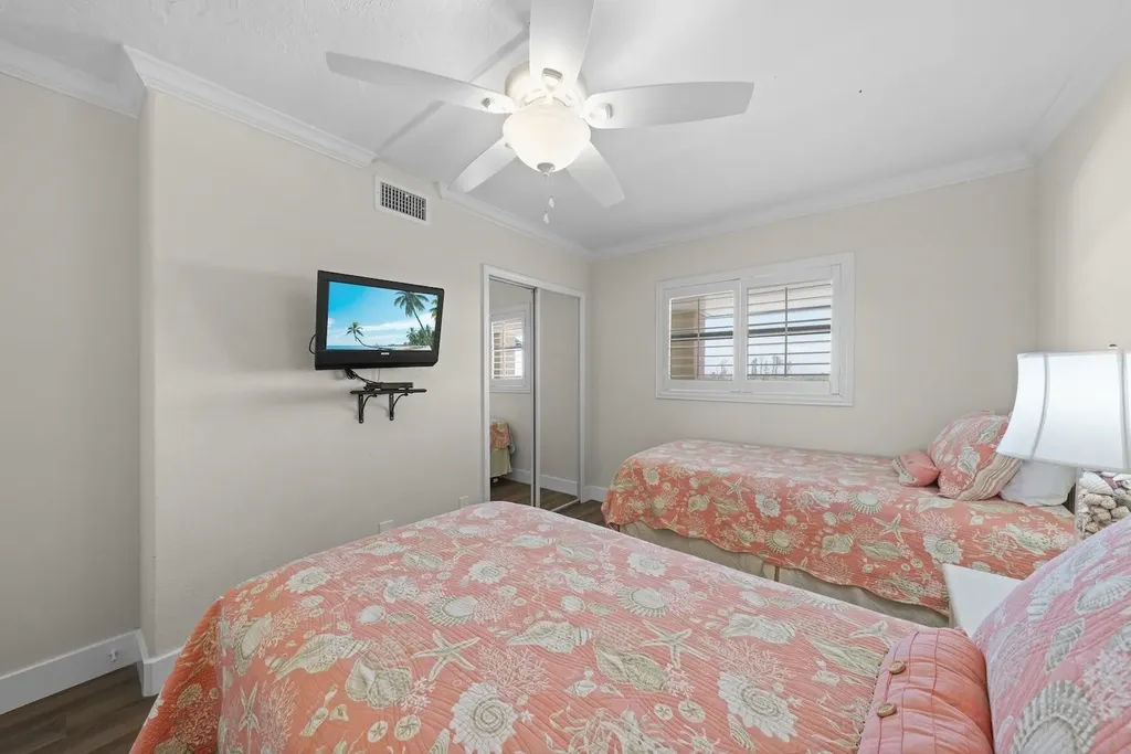 2230 Camino Del Mar Drive Sanibel FL 33957