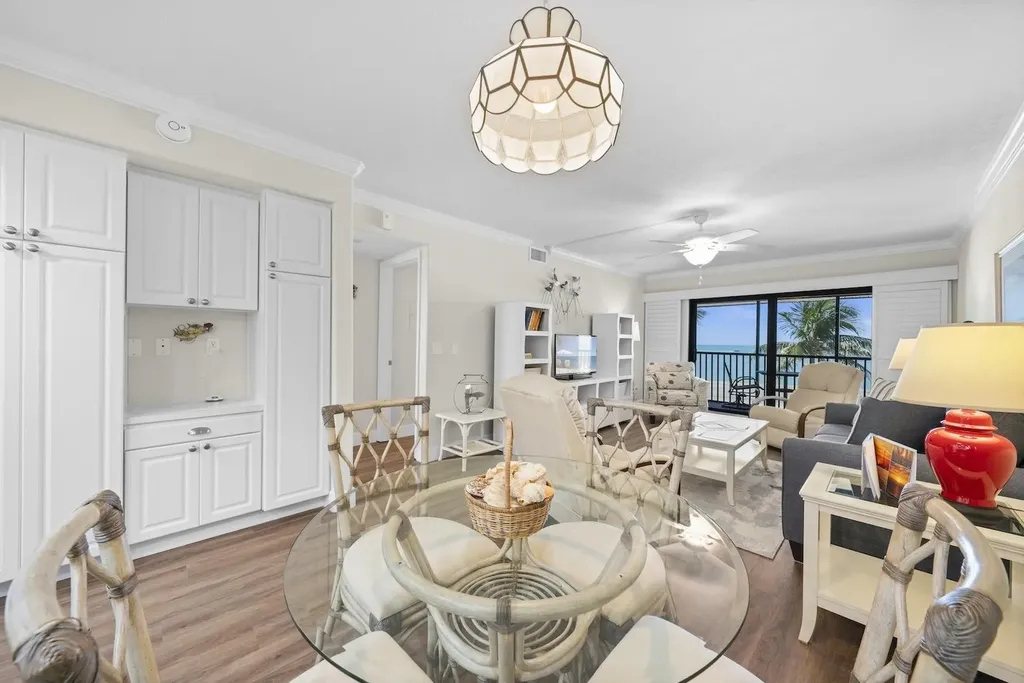 2230 Camino Del Mar Drive Sanibel FL 33957