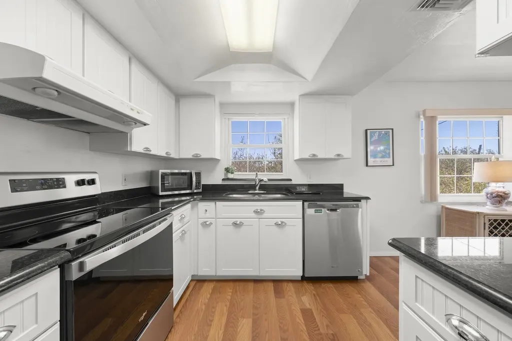 490 Marian Road Sanibel FL 33957