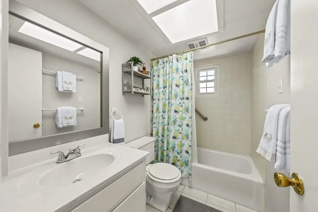 490 Marian Road Sanibel FL 33957