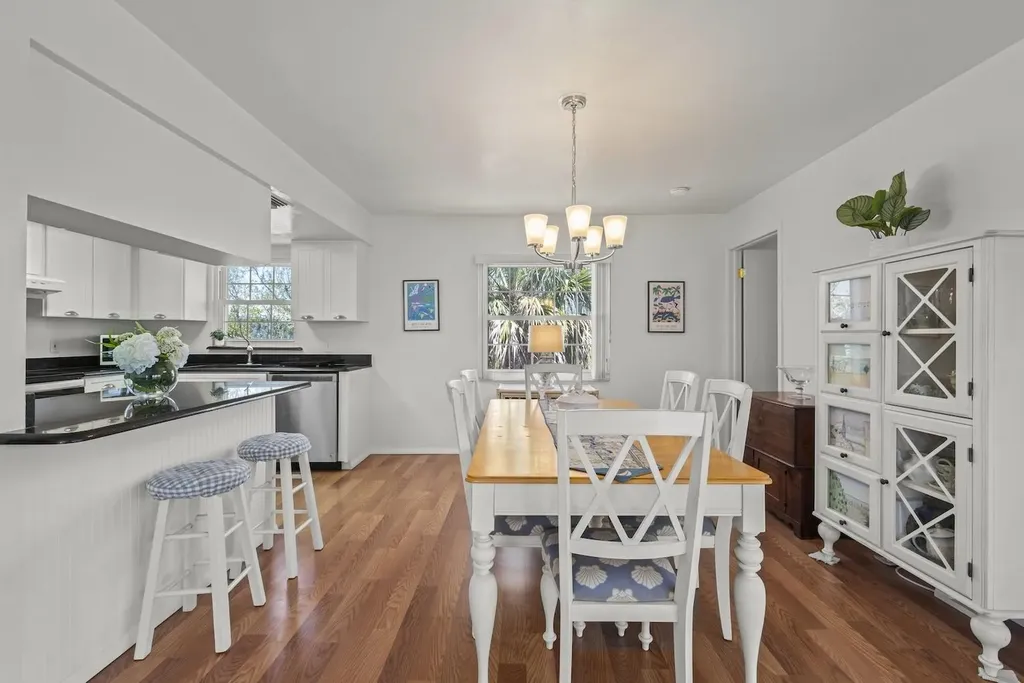 490 Marian Road Sanibel FL 33957