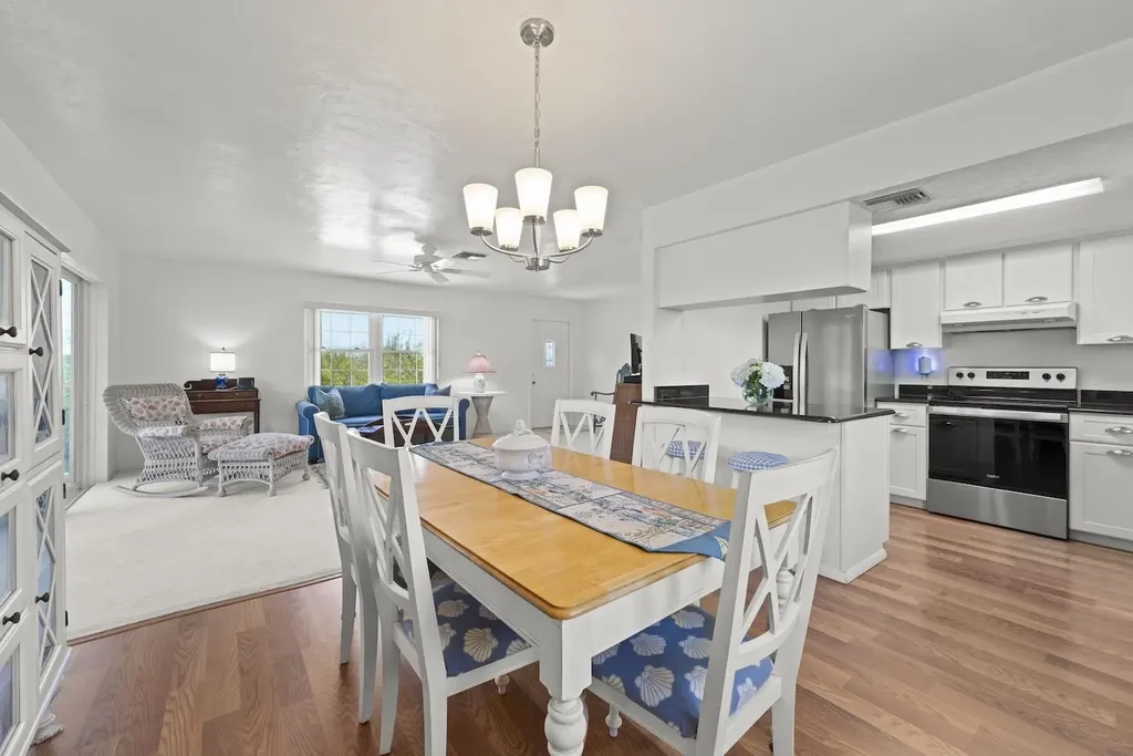 490 Marian Road Sanibel FL 33957