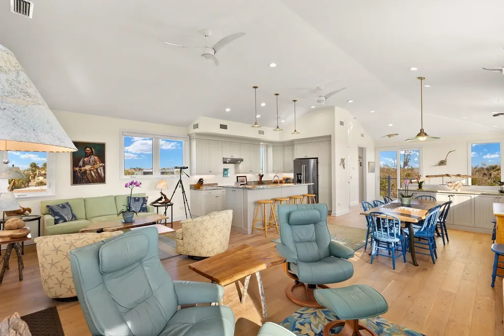 2190 Camino Del Mar Drive Sanibel FL 33957