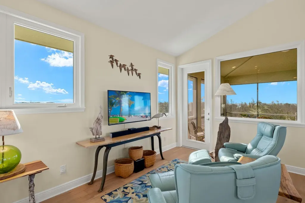 2190 Camino Del Mar Drive Sanibel FL 33957