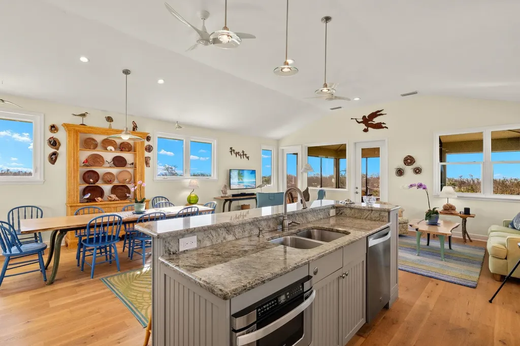 2190 Camino Del Mar Drive Sanibel FL 33957