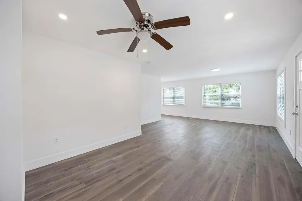 910 Fitzhugh Street Sanibel FL 33957