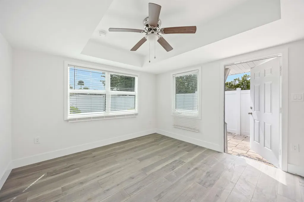 910 Fitzhugh Street Sanibel FL 33957