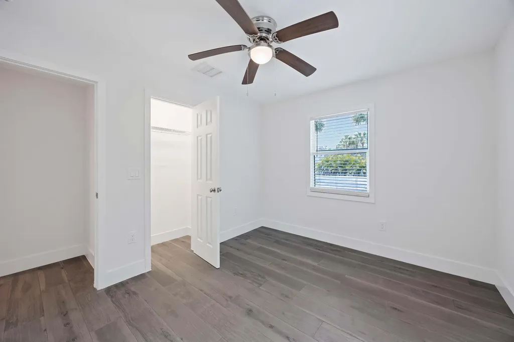 910 Fitzhugh Street Sanibel FL 33957