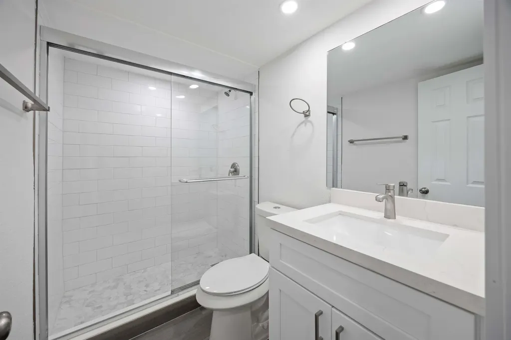 910 Fitzhugh Street Sanibel FL 33957