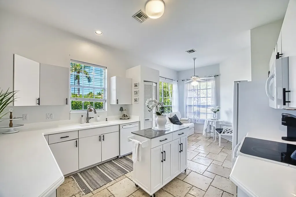 5482 Peppertree Drive Fort Myers FL 33908