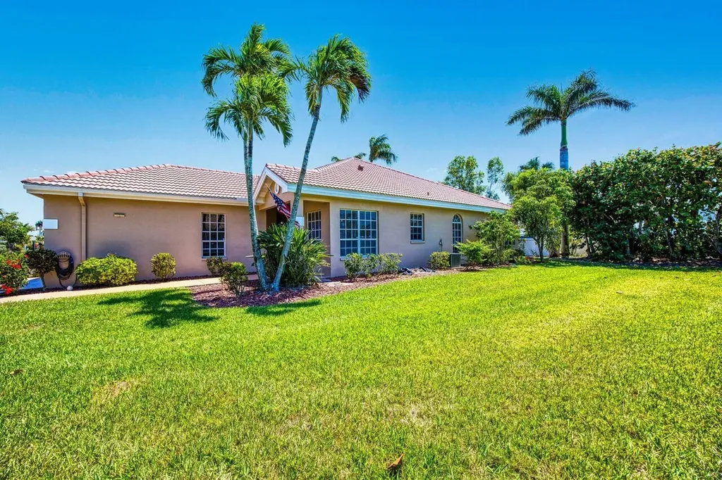 5482 Peppertree Drive Fort Myers FL 33908