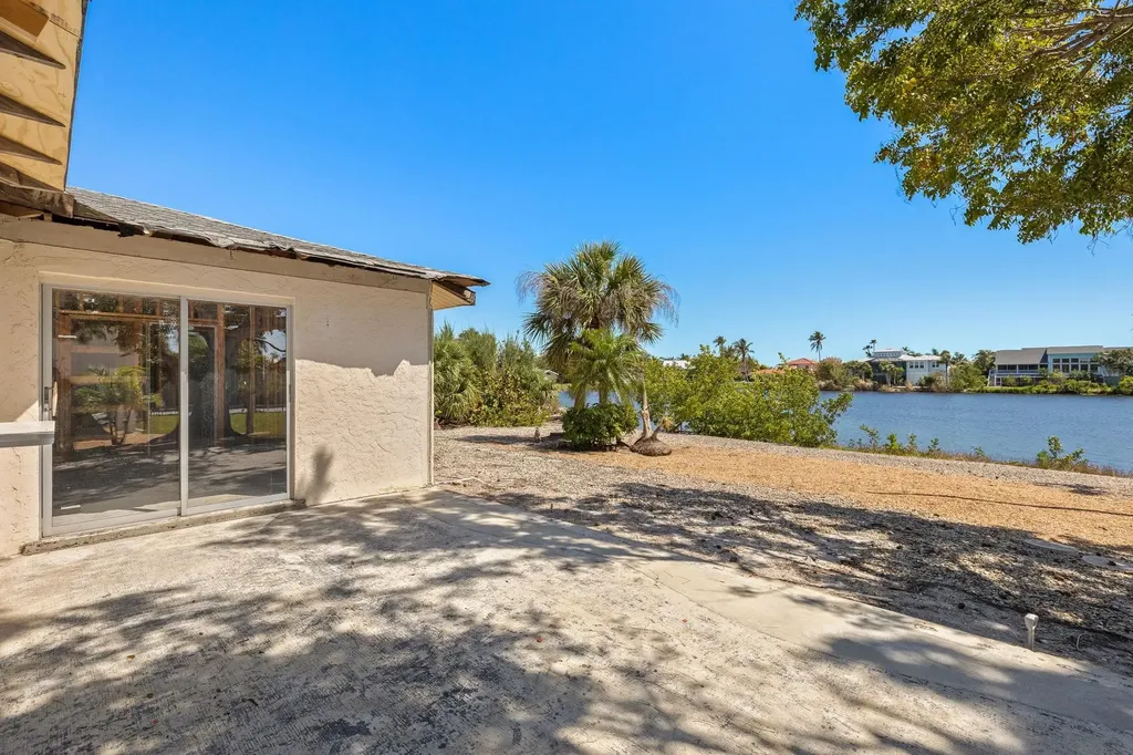 1457 Sand Castle Road Sanibel FL 33957