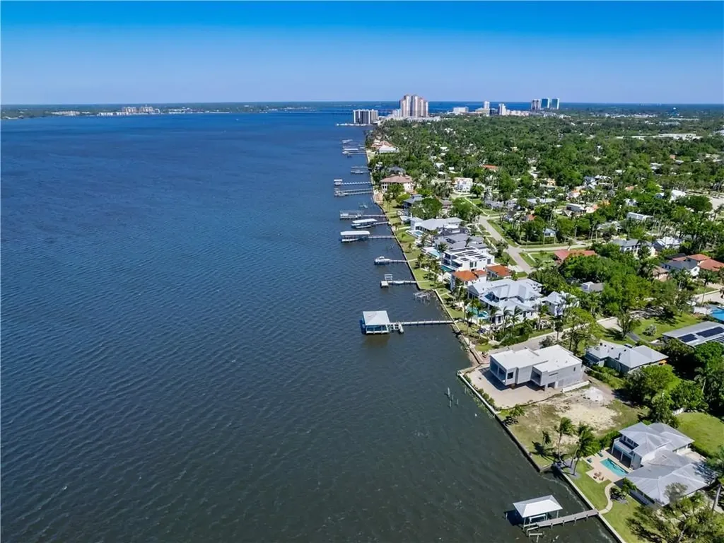 1204 Alhambra Drive Fort Myers FL 33901