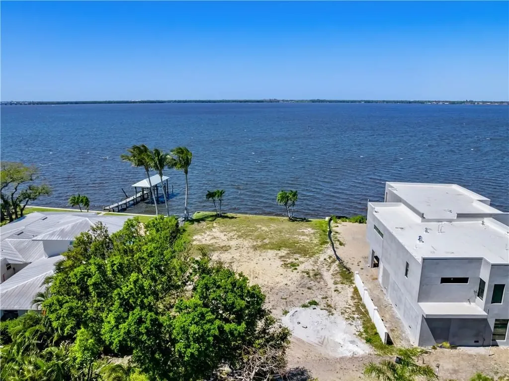 1204 Alhambra Drive Fort Myers FL 33901