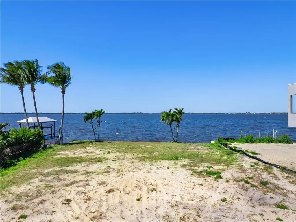 1204 Alhambra Drive Fort Myers FL 33901