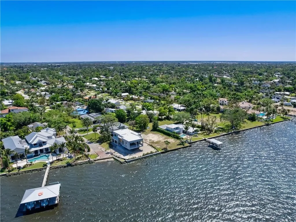 1204 Alhambra Drive Fort Myers FL 33901