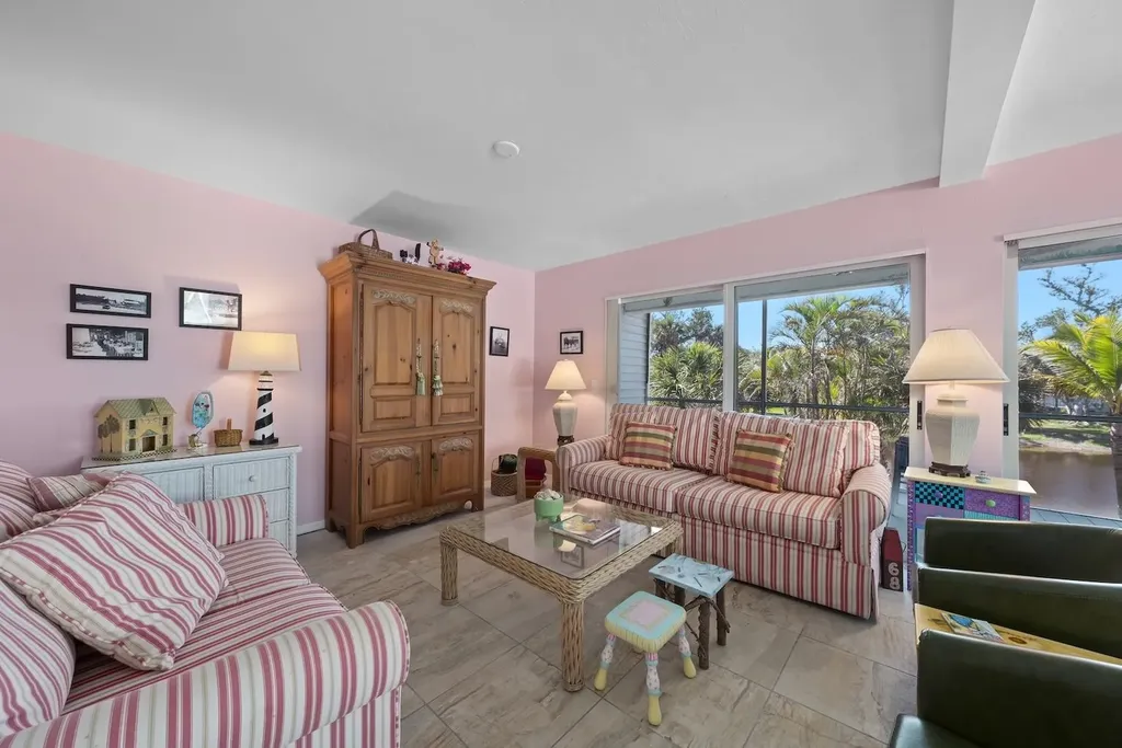 2162 Egret Circle Sanibel FL 33957