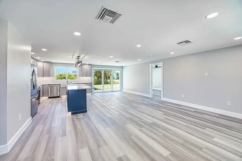 446 Lake Murex Circle Sanibel FL 33957