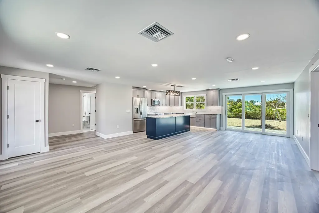 446 Lake Murex Circle Sanibel FL 33957