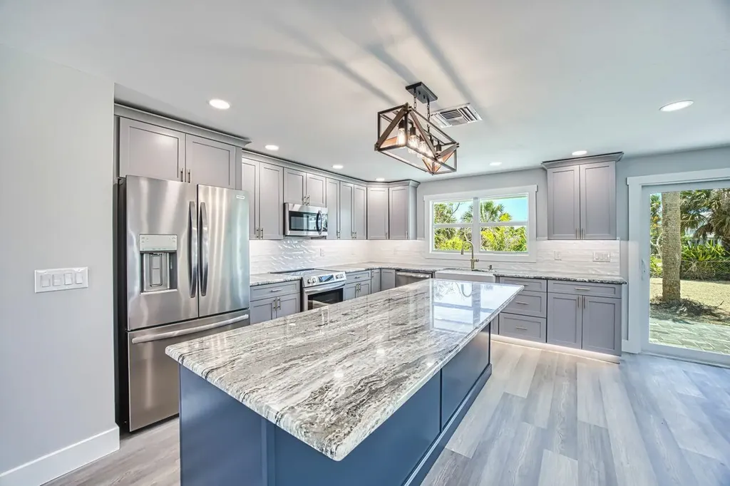 446 Lake Murex Circle Sanibel FL 33957