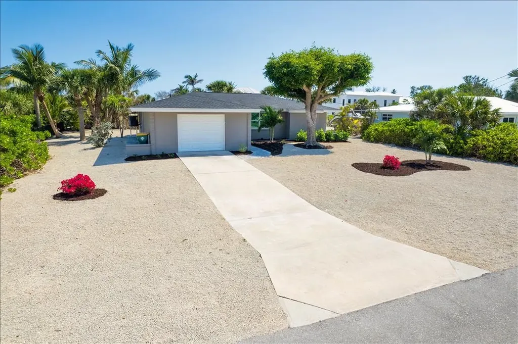 446 Lake Murex Circle Sanibel FL 33957