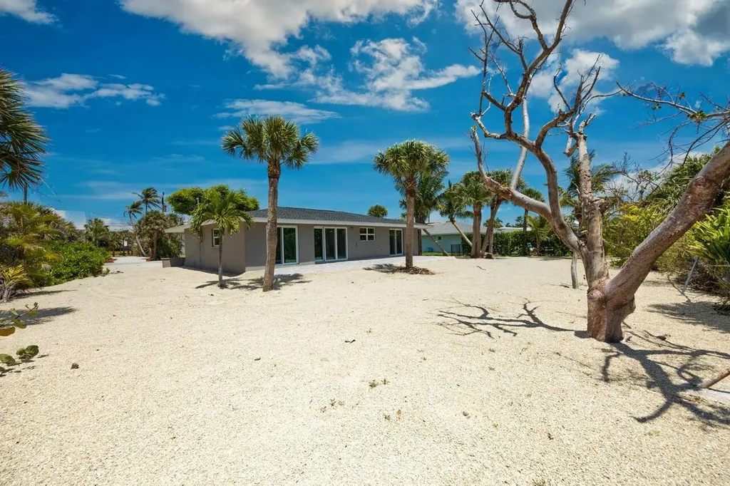 446 Lake Murex Circle Sanibel FL 33957