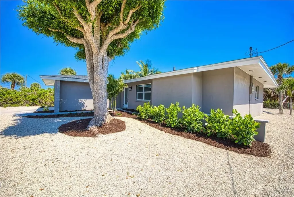 446 Lake Murex Circle Sanibel FL 33957