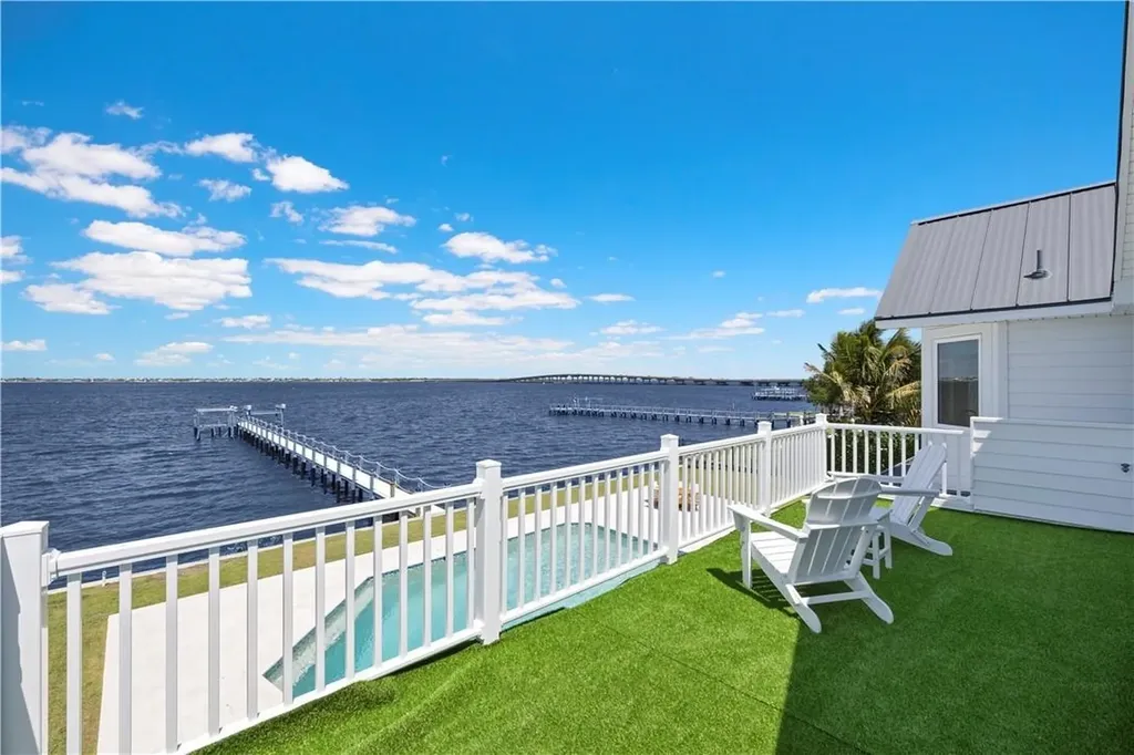 8451 Casa Del Rio Lane Fort Myers FL 33919