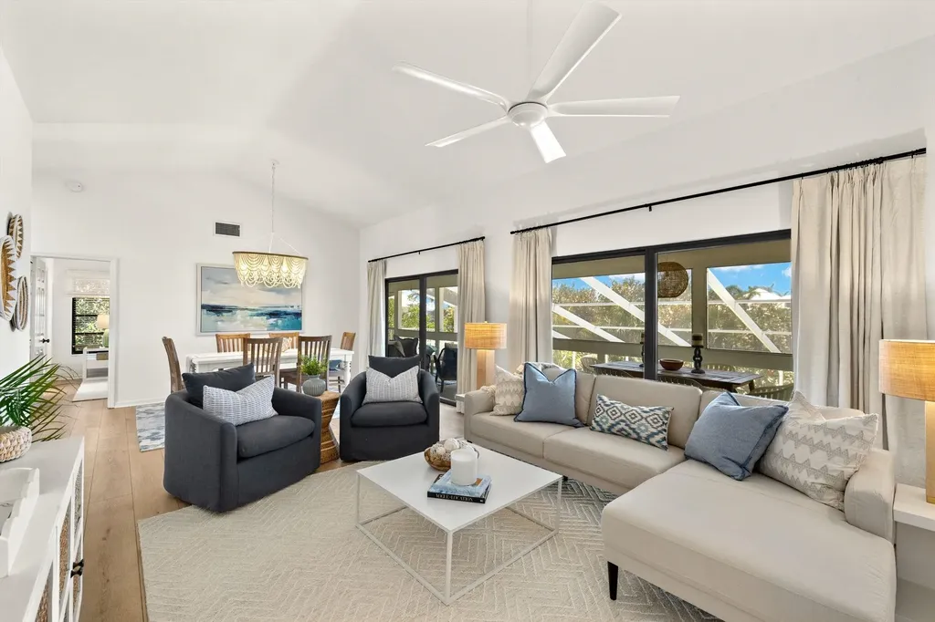 458 Lake Murex Circle Sanibel FL 33957