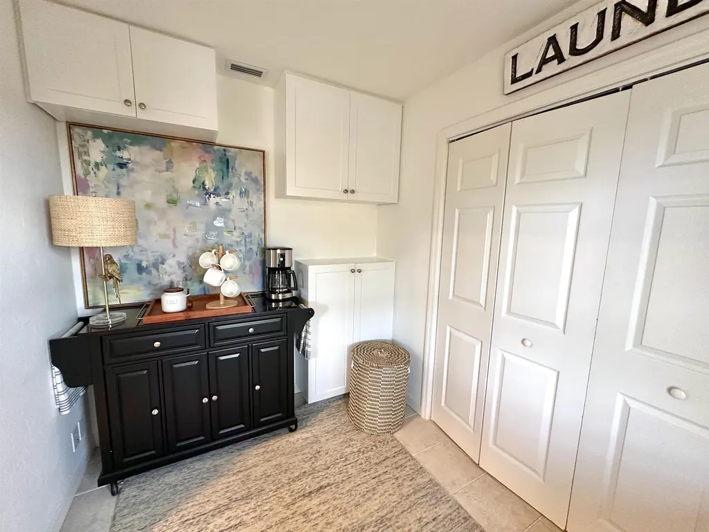 458 Lake Murex Circle Sanibel FL 33957